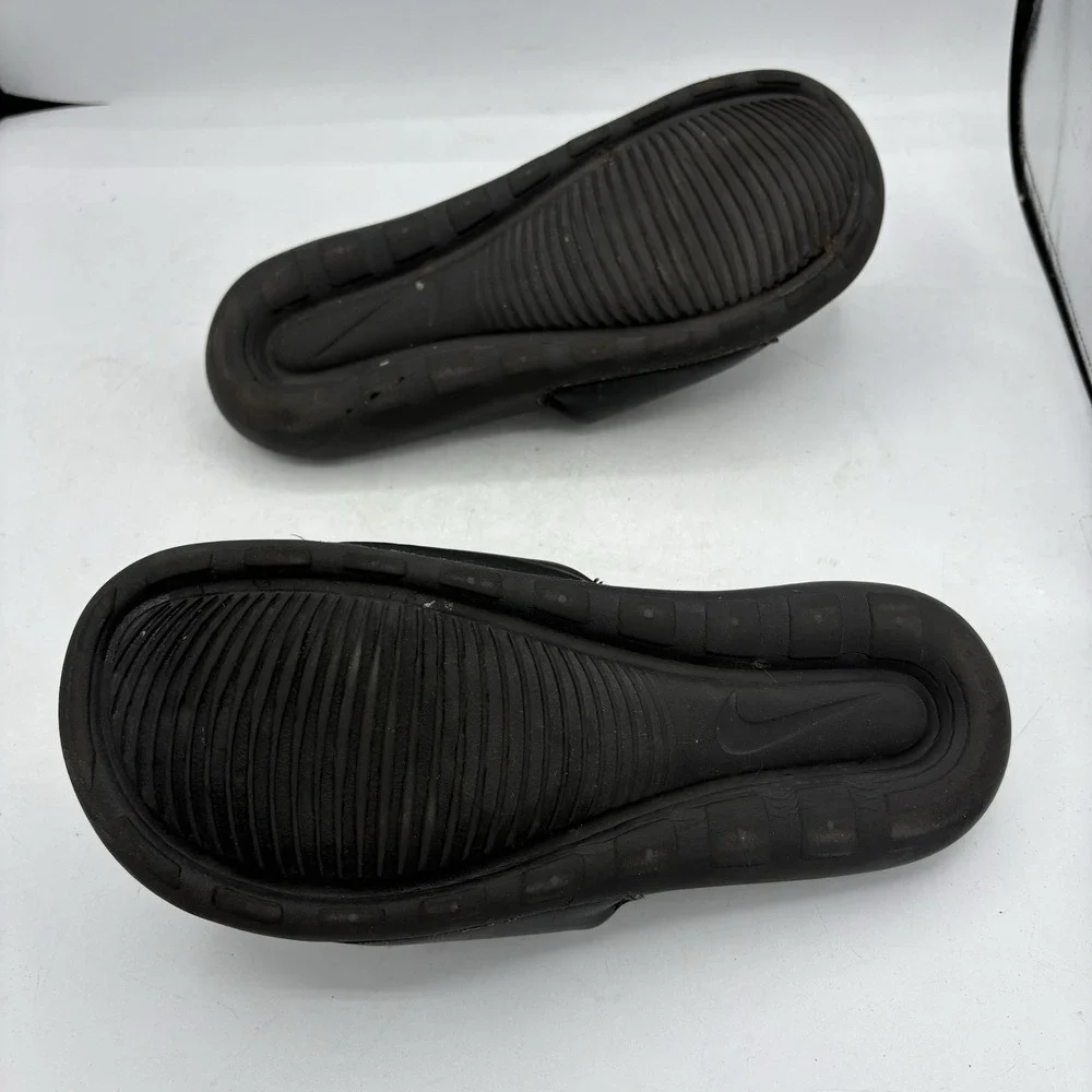 Nike Sandals Mens Size 8 Victori One Slides Black Shower‎ Flip Flop